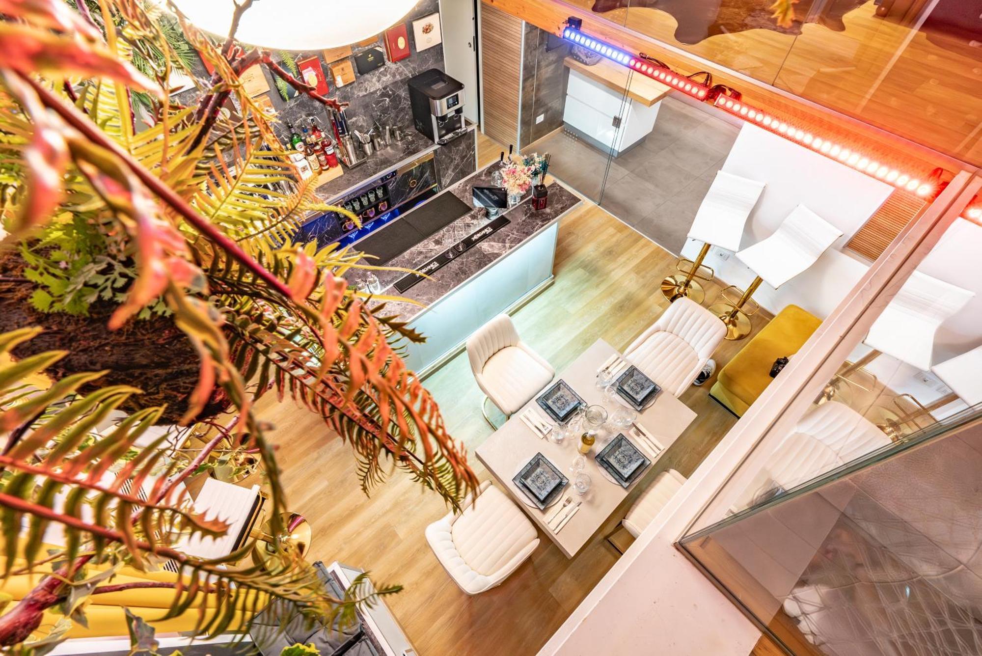 Luxe & Central Haven - Jacuzzi, Sauna, Steam, Private Parking Como Luaran gambar