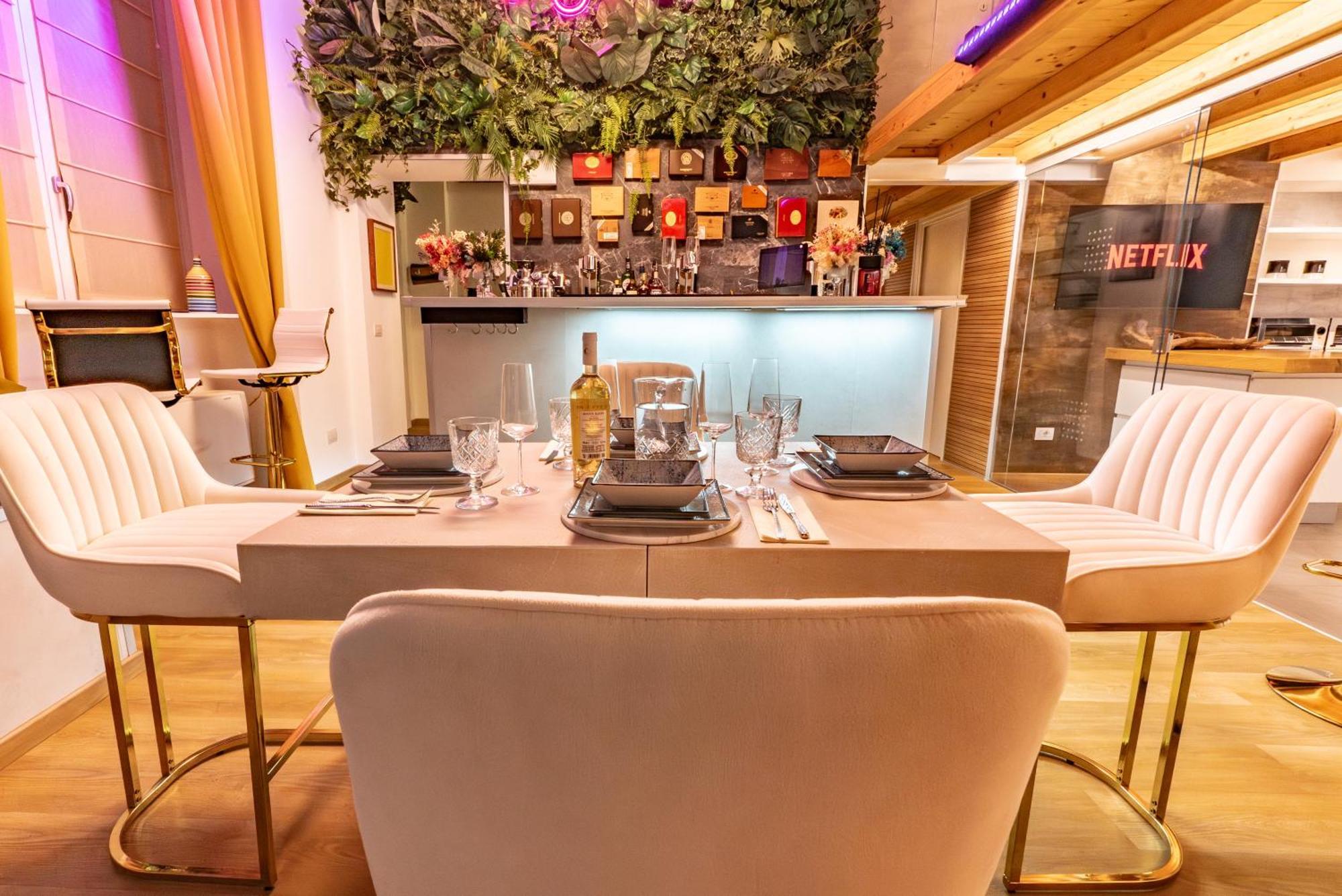Luxe & Central Haven - Jacuzzi, Sauna, Steam, Private Parking Como Luaran gambar