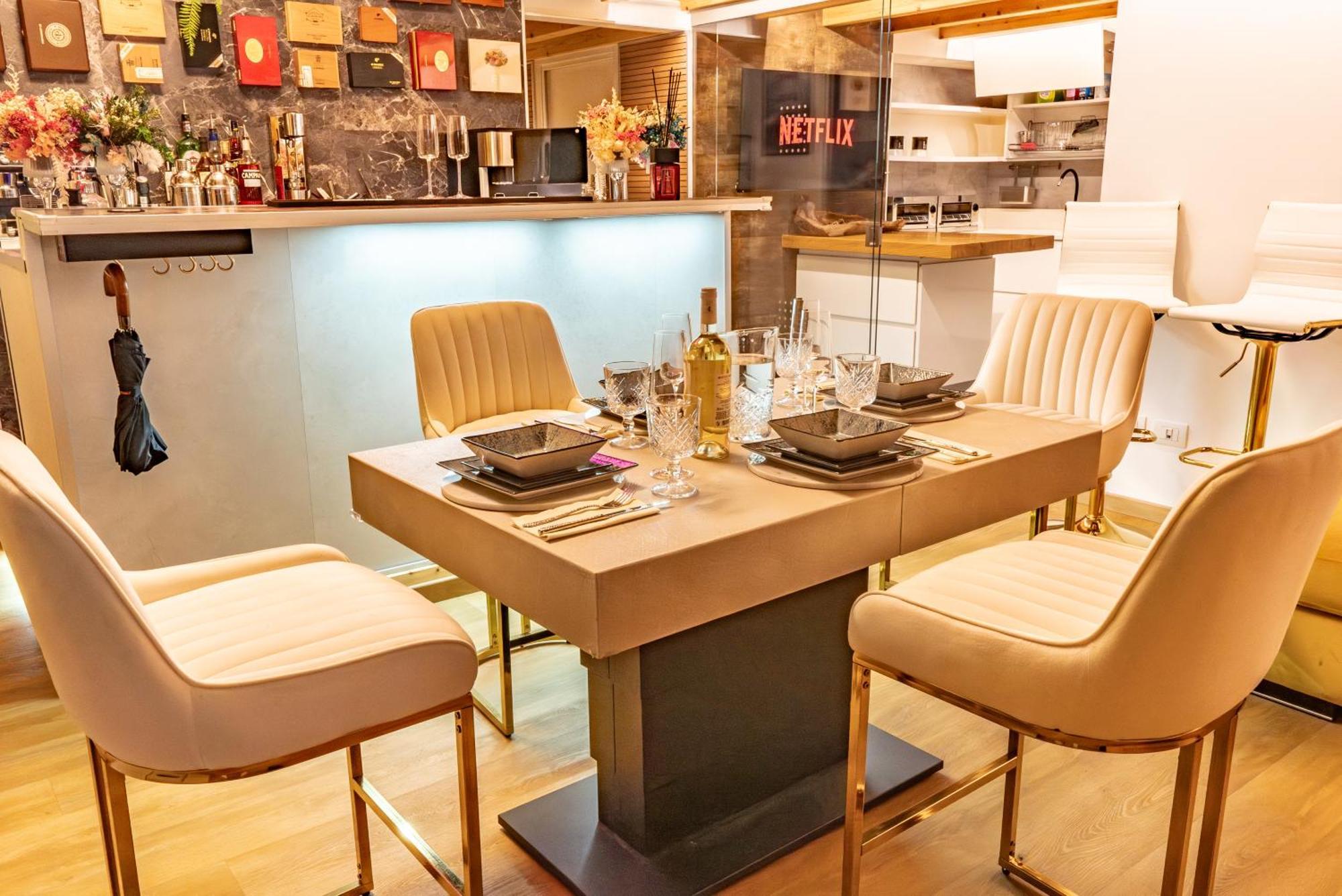 Luxe & Central Haven - Jacuzzi, Sauna, Steam, Private Parking Como Luaran gambar