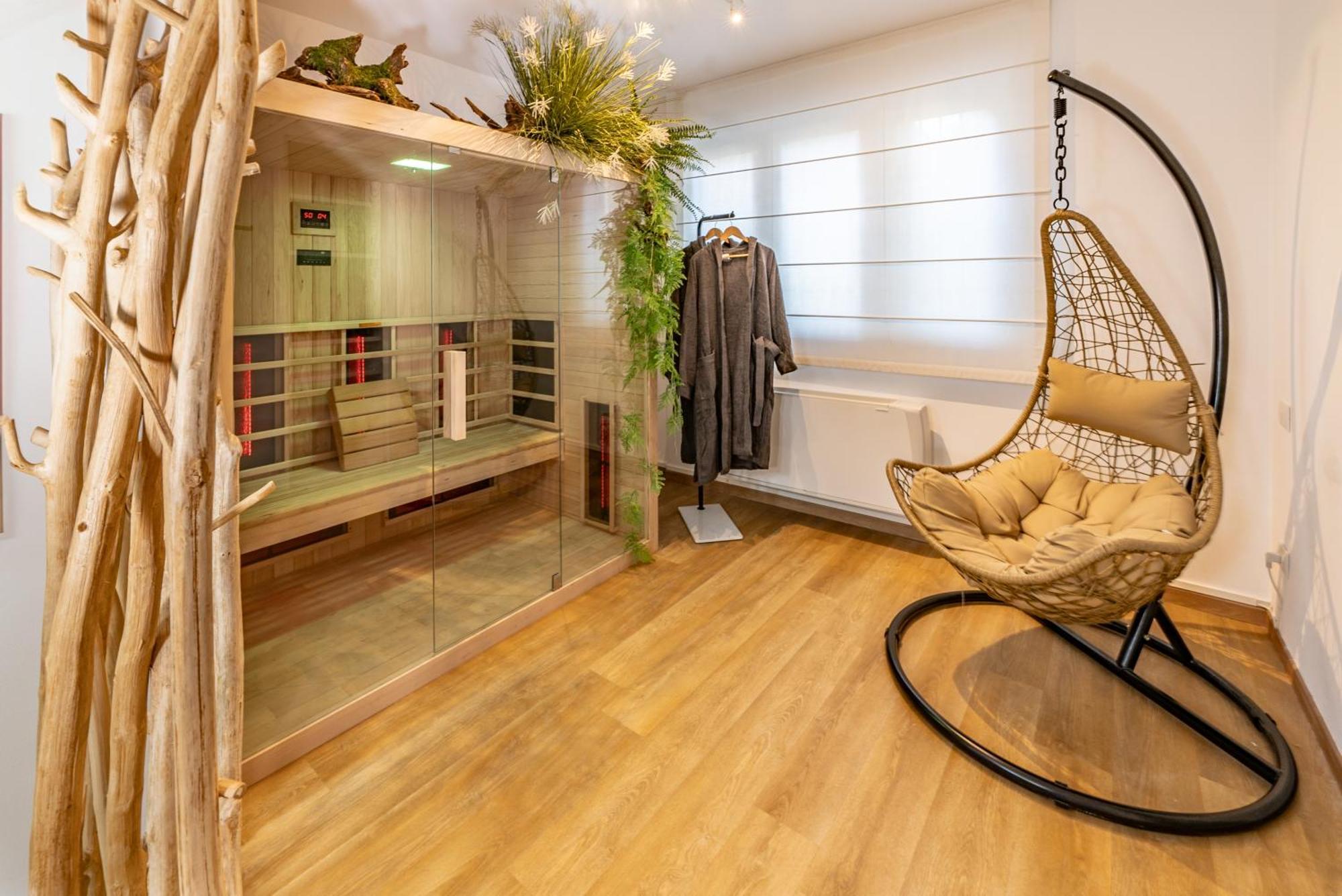 Luxe & Central Haven - Jacuzzi, Sauna, Steam, Private Parking Como Luaran gambar